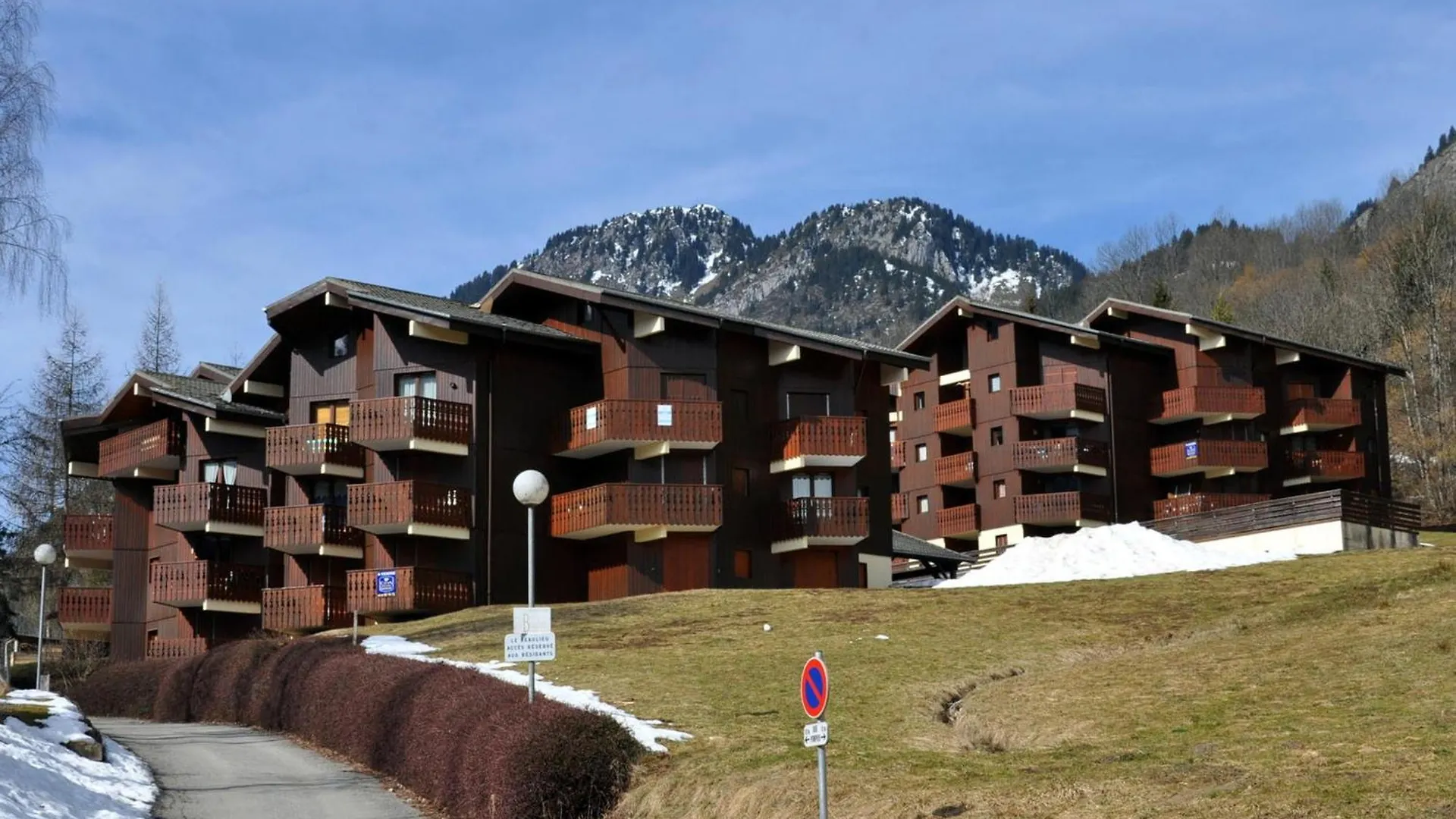 Studio 4 Pers Avec Balcon S/O, Parking, Casier A Skis - Abondance - Fr-1-692-60 France